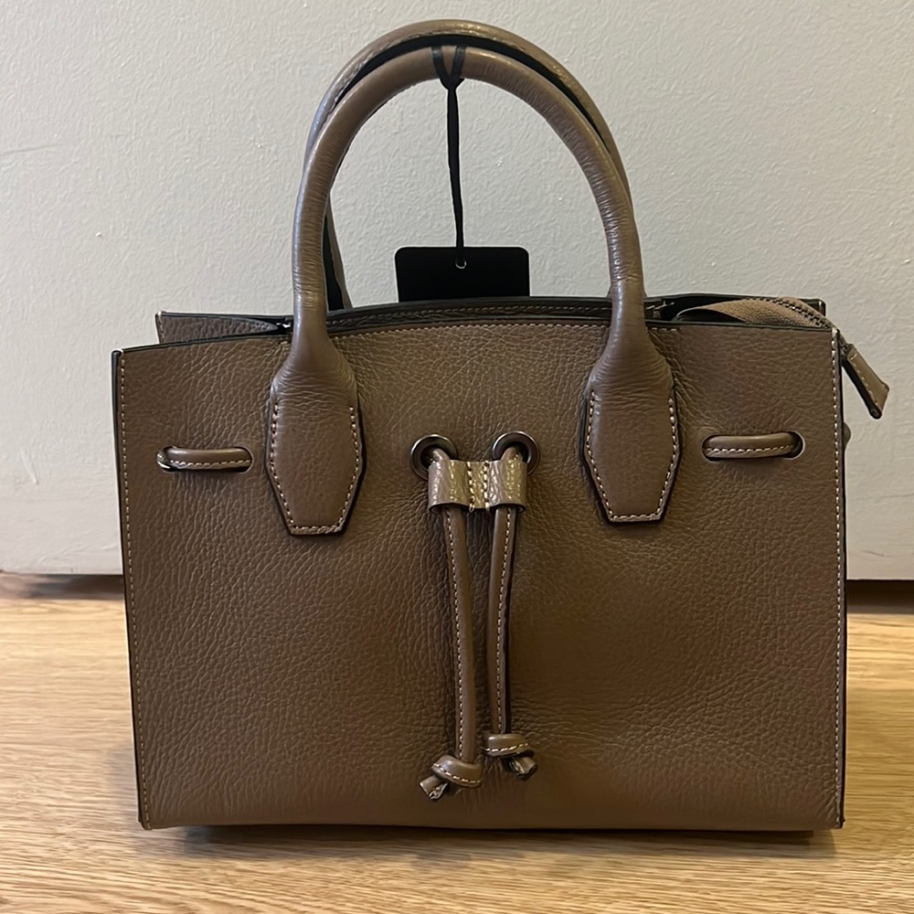 Genuine leather tote bag